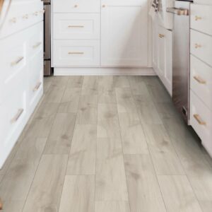 White cabinets for kitchen | Fairmont Flooring
