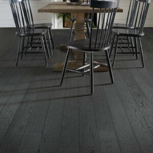 Hardwood flooring in a dining area | Fairmont Flooring